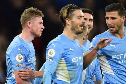 Resultados Boxing Day: Tottenham (Kane, Moura, Son) 3-0 Crystal Palace, Norwich 0-5 Arsenal (Saka [2], Tierney, Lacazette, Smith-Rowe), Man. City (De Bruyne, Mahrez, Gundogan, Sterling [2], Laporte) 6-3 Leicester City (Maddison, Lookman, Iheanacho).