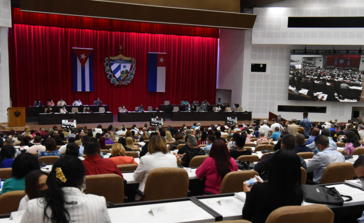 Sesión de trabajo de la Asamblea Nacional del Poder Popular el 18 de diciembre del 2021. Foto: Vladimir Molina