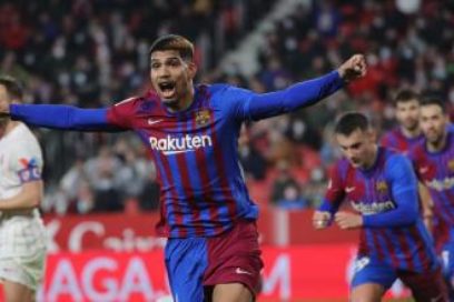 Araujo: “Hicimos un gran partido contra un rival muy difícil como es el Sevilla, en su cancha. Creo que merecíamos más, en el segundo tiempo sobre todo fuimos muy superiores. Hicimos un buen primer tiempo y fue una lástima el gol de ellos».