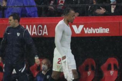 Sanción a Koundé: El Comité de Competición de la Real Federación Española de Fútbol (RFEF) sancionó con un partido al defensa del Sevilla Jules Koundé, quien fue expulsado del choque ante el Barça tras propinarle un balonazo en la cara a Jordi Alba.