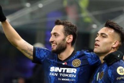 Hakan Calhanoglu: «No fue fácil reemplazar a Eriksen, Lukaku o Achraf, pero estamos satisfechos por cómo hemos terminado la primera vuelta. Tenemos una plantilla de calidad, mejor que la del Milan», dijo el medio del Inter de Milán.