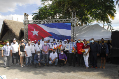 Contingente Blas Roca festeja el Día del constructor