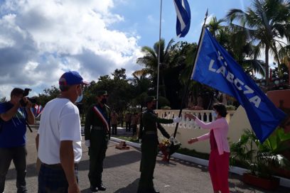 Honor a quien honor merece