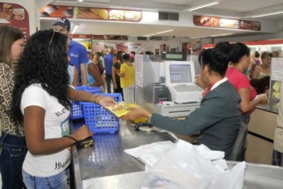 Informan Tiendas Caribe y Corporación Cimex servicio al público en fin de año