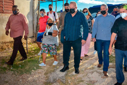 Primer Ministro Manuel Marrero Cruz, recorrió el lunes zonas del municipio holguinero de Gibara (+ Fotos)