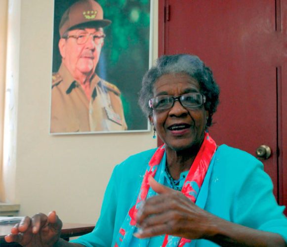 Vilma Hernández Silverio, una de las jóvenes que a su regreso de la Sierra Maestra lo hizo con la doble condición de maestra de montaña y alfabetizadora. Foto: Agustín Borrego
