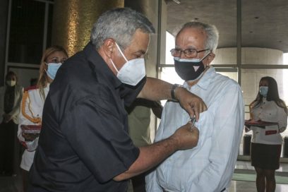 Reconocimientos al mérito y a la consagración (+Fotos)