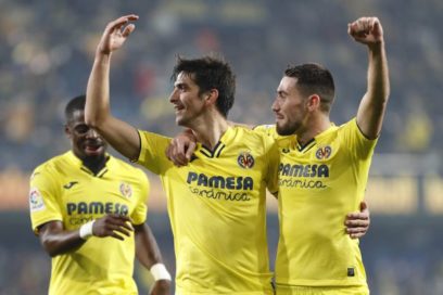 Resultados Europa: El Sevilla venció 1-0 al Cádiz con diana de Lucas Ocampos, mientras que el Bilbao pasó por encima del Osasuna 3-1 y el Villarreal aplastó 5-0 al Levante. En la Premier, el Wolves, con gol de Moutinho, derrotó al Manchester United.