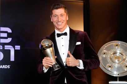 Lewandowski: «Este premio es para mí, pero también para mis compañeros y entrenadores. Todo lo que pasó el año pasado y el récord de Müller, soñaba con romperlo. Pensaba que era imposible marcar tantos goles en la Bundesliga pero lo logré».