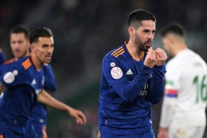 Copa del Rey: Real Madrid avanzó a los cuartos de final tras remontar al Elche en la prórroga. Verdú adelantó al Elche al 103, Isco empató al 108 y Hazard dio la victoria  a los blancos al 115. Mientras, Barça y Bilbao van 2-2 y jugarán prórroga.