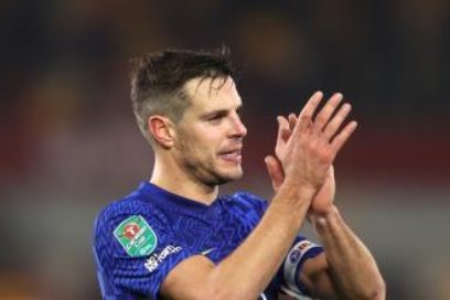 El Atlético de Madrid se interesa en Azpilicueta.