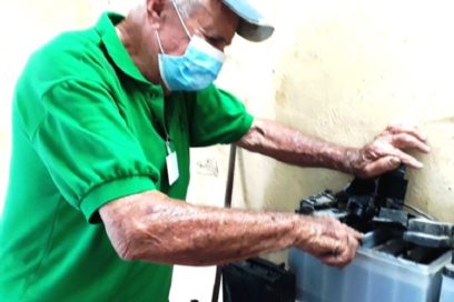 Baterías cargadas con la energía de Alfredo (+Fotos)