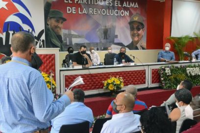 Preside Díaz-Canel asamblea partidista del municipio Camagüey