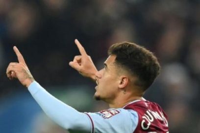 Coutinho debuta y evita con su gol el triunfo del Manchester United.