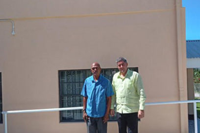 Se reunió el Embajador cubano con el Presidente del Sindicato de Trabajadores Comerciales e Industriales de Granada