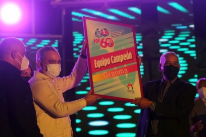 Gala de béisbol: al aire libre y en coche