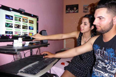 Aprueban tarifas para servicios de transmisión de datos a trabajadores por cuenta propia