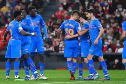 Notas Europa: El Athletic de Bilbao y el Valencia empataron a un gol en la ida de la semifinal de la Copa del Rey. Gerard Piqué y Ronald Araujo entre los cinco defensas menos regateados de la liga. Liverpool derrotó 2-0 al Leicester en la Premier.