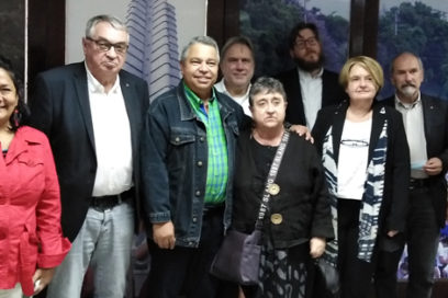 La UE debe adoptar una política independiente con respecto a Cuba, dice político alemán