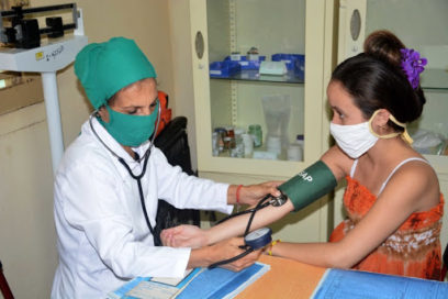 Diseñan en Holguín estrategia para prevenir riesgo preconcepcional