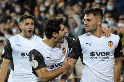Copa del Rey: Con gol de penalti de Óscar Trejo, el Rayo Vallecano pasó a semifinales de la Copa del Rey, al vencer 1-0 al Mallorca. Mientras, el Valencia también se convirtió en semifinalista al ganar 2-1 al Cádiz, con tantos de Guedes y Duro.