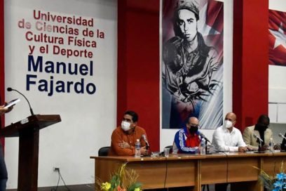“Medallas al corazón”, un libro para querer (+Fotos)