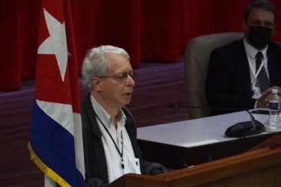 Frei Betto: «La universidad tiene que estar conectada a la vida»