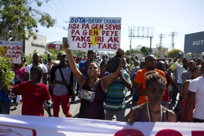Empleados textiles de Haití amenazan con protestas ilimitadas