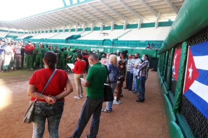 CTC y SNTECD en Cienfuegos congratulan a trabajadores del deporte, la educación física y la recreación