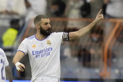 Benzema saldrá como titular ante el PSG en la Champions: El delantero francés, lesionado muscularmente desde el 23 de enero, ha llegado a tiempo tras recuperarse a contrarreloj y Carlo Ancelotti ha decidido alinearle como titular.