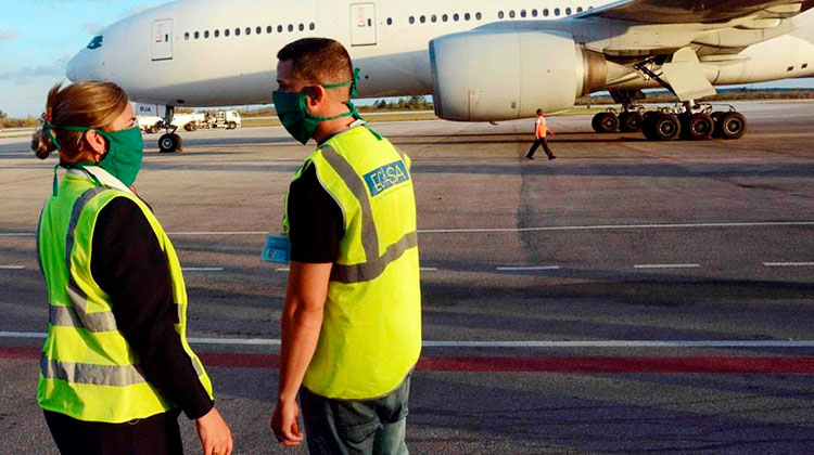 Contribuir al perfeccionamiento de los servicios y el sentido de pertenencia, constituye uno de los objetivos de la jornada por el 15 de febrero, Día del Trabajador de la Aviación Civil. Foto: ACN