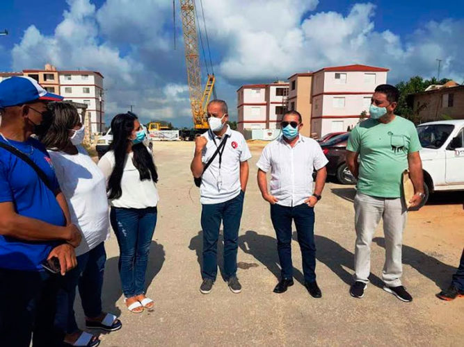 La delegación de la ICM visitó un asentamiento de viviendas en la localidad matancera de Cárdenas. Foto: SNTC
