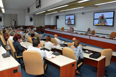 Importar y exportar para los emprendedores no es una tarea; es una necesidad de país (+ Fotos)