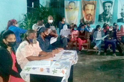 Juristas santiagueros: Abrazar el Código, acompañar la consulta
