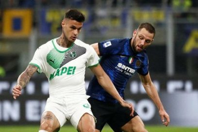 Resultados Europa: Mallorca 1-2 Real Betis, RCD Espanyol 1-1 Sevilla, Leeds 2-4 Manchester United, Wolves 2-1 Leicester City,   Fiorentina 1-0 Atalanta, Inter de Milán 0-2 Sassuolo, Bayern de Múnich 4-1 Greuther Fürth, Dortmund 6-0 Mönchengladbach.