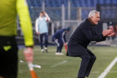 Mourinho «raja» del VAR tras empate a 0 entre Roma y Génova en la Serie A.