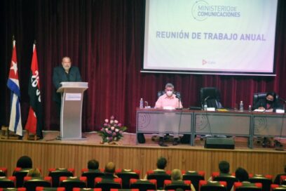 Adelantarnos siempre que pensemos Cuba