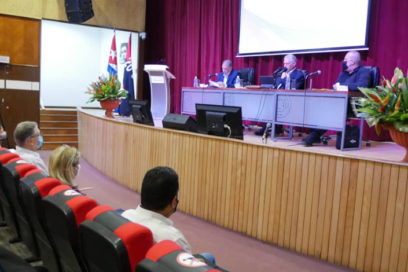 Preside Díaz-Canel reunión de trabajo del Ministerio de Turismo