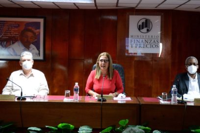 Alerta vice primer ministro sobre impacto en la economía cubana del alza internacional de precios