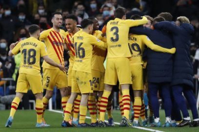 Baile del Barça en el Bernabéu: El FC Barcelona goleó 4-0 al Real Madrid en su visita al Santiago Bernabéu y se llevó el clásico liguero. Aubameyang anotó un doblete y los otros tantos fueron a la cuenta de Araujo y Ferrán Torres.
