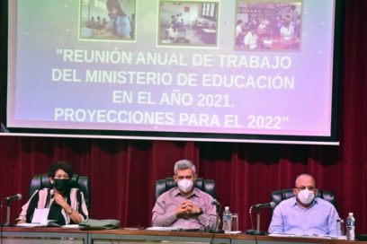 Trabajo político-ideológico, prioridad del Sistema Nacional de Educación