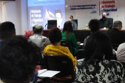 Emplear a las personas para solucionar sus problemas