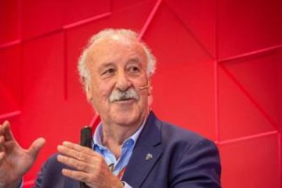 Vicente Del Bosque: «No sé quién ganará el clásico. Lo que me cuesta decir es que no tiene aspiraciones de ganar la Liga el Barcelona. Real Madrid y Sevilla son los que tienen más opciones, pero en el fútbol hay que tener mucha cautela».