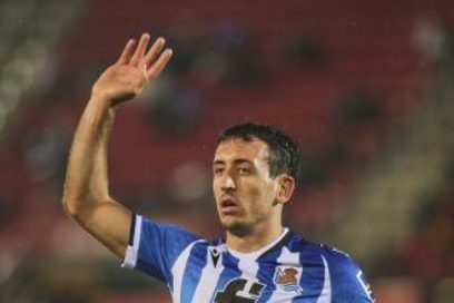 Oyarzabal se pierde la temporada: El jugador de la Real Sociedad Mikel Oyarzabal se rompió el ligamento cruzado anterior de la rodilla izquierda y será baja por el resto de la campaña.  Según explica el club, será operado en las próximas semanas.