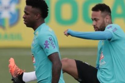 Neymar y Vinicius dejan la concentración de Brasil.