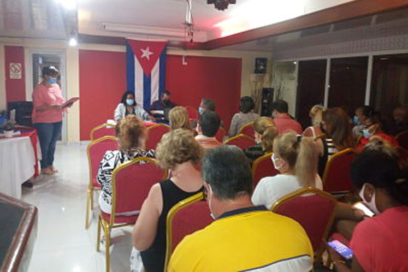 Colaboradores de Cuba en Angola opinan sobre Código de las Familias