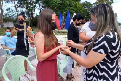 Reconocen a jóvenes de la región central de Cuba