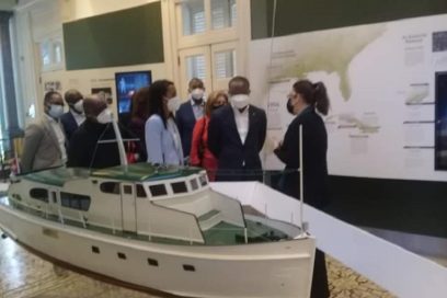 Visita Ministro de Estado de Angola el Centro Fidel Castro