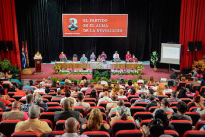 Asiste Díaz-Canel a la Asamblea Municipal del Partido en la Isla de la Juventud