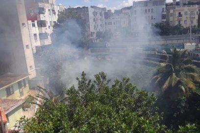 Fuerzas especializadas de Bomberos controlan incendio en La Habana (+ Fotos )